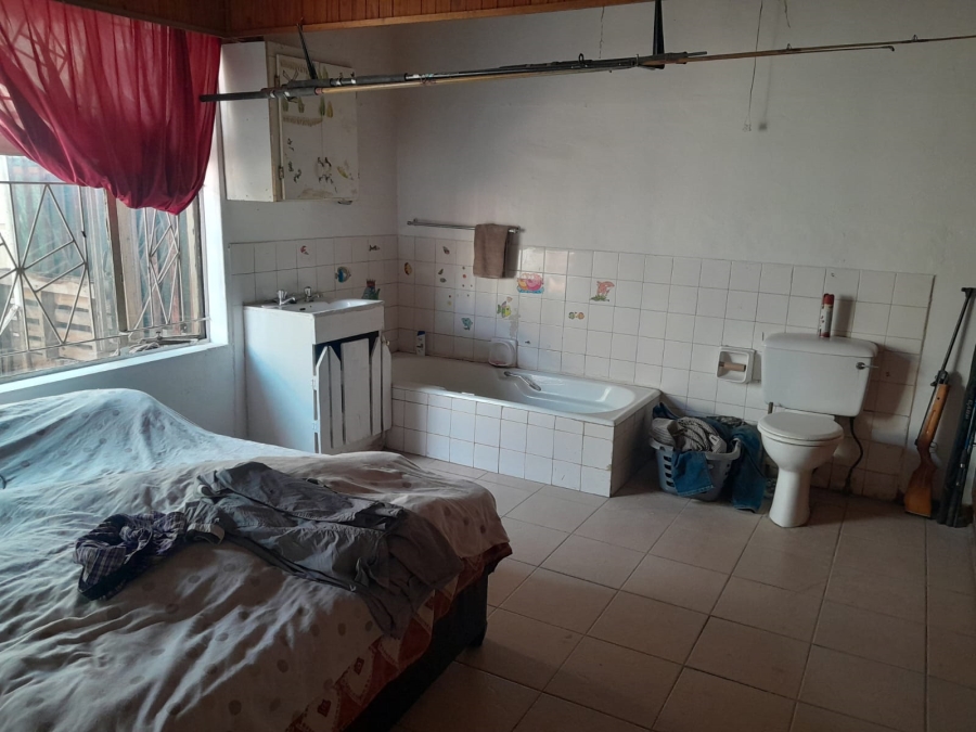 2 Bedroom Property for Sale in Oos Einde North West